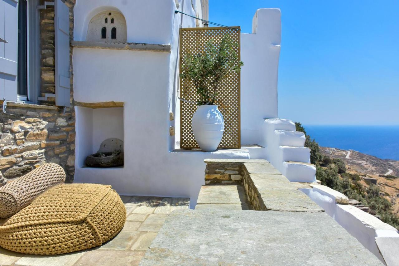 Living Theros Luxury Suites Kardhianí 외부 사진