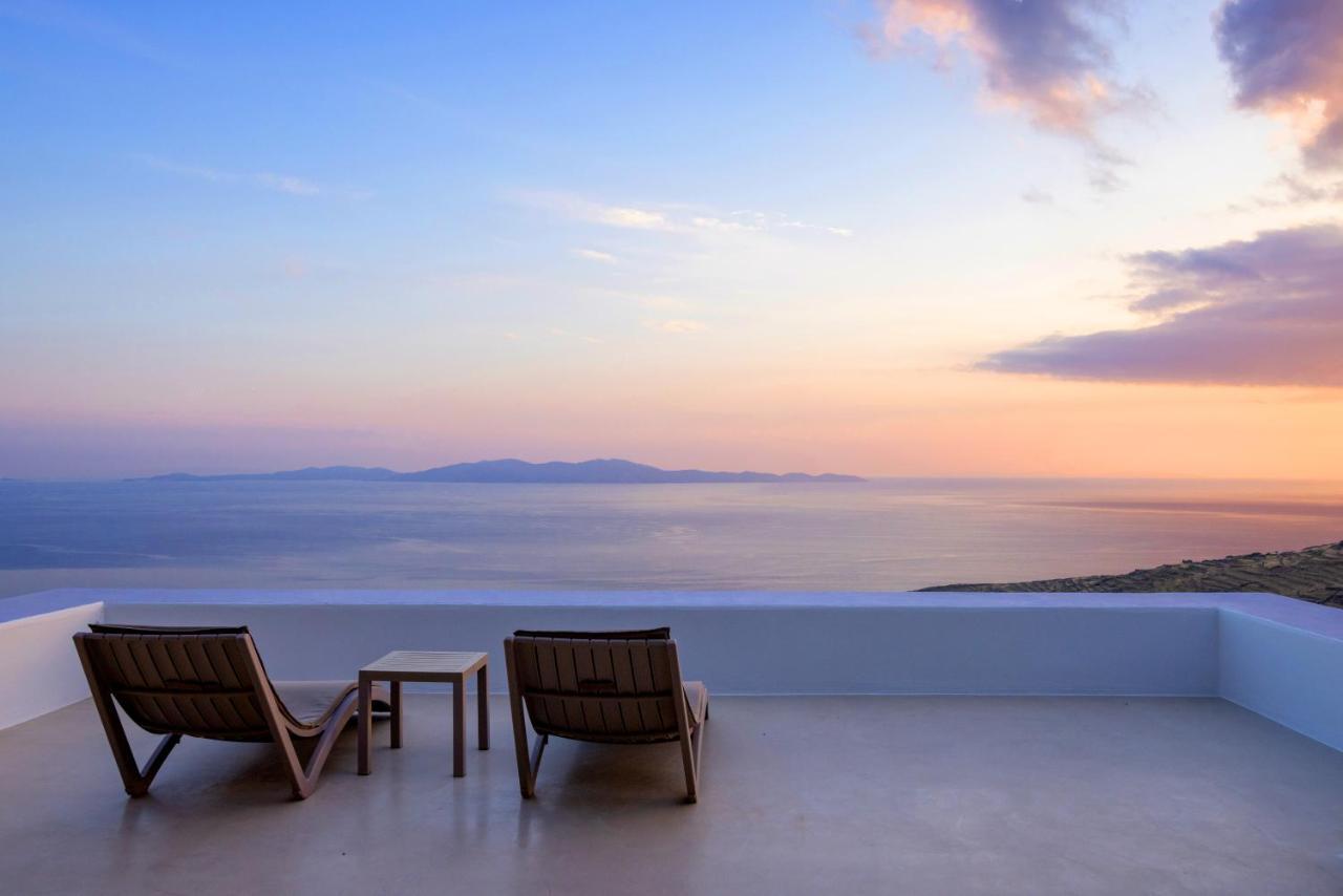 Living Theros Luxury Suites Kardhianí 객실 사진