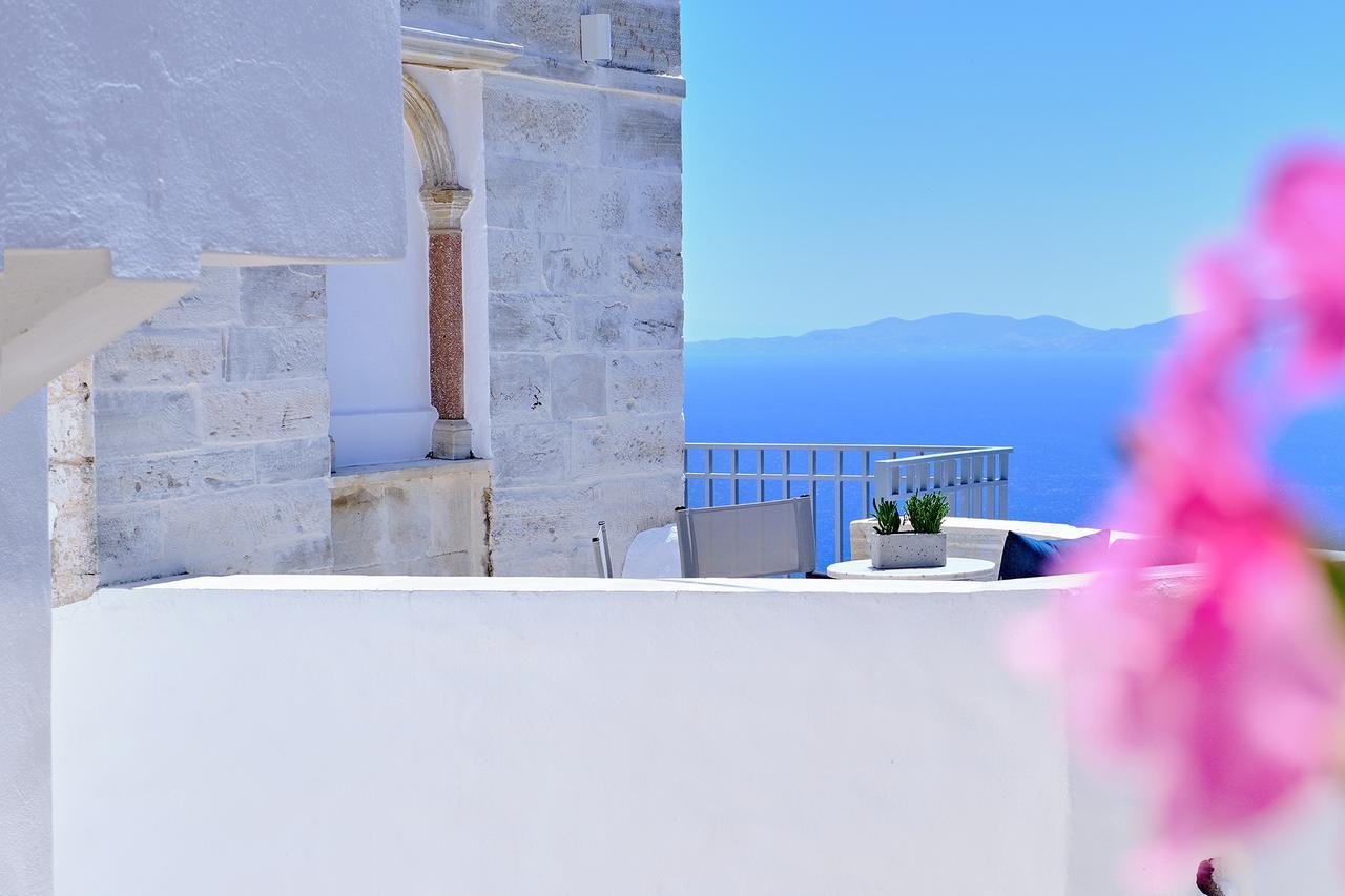 Living Theros Luxury Suites Kardhianí 외부 사진