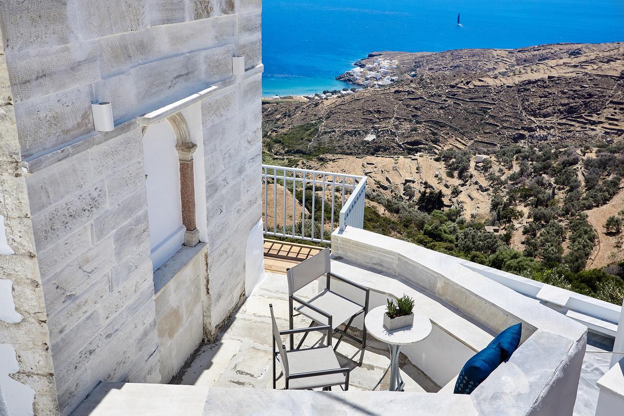 Living Theros Luxury Suites Kardhianí 외부 사진